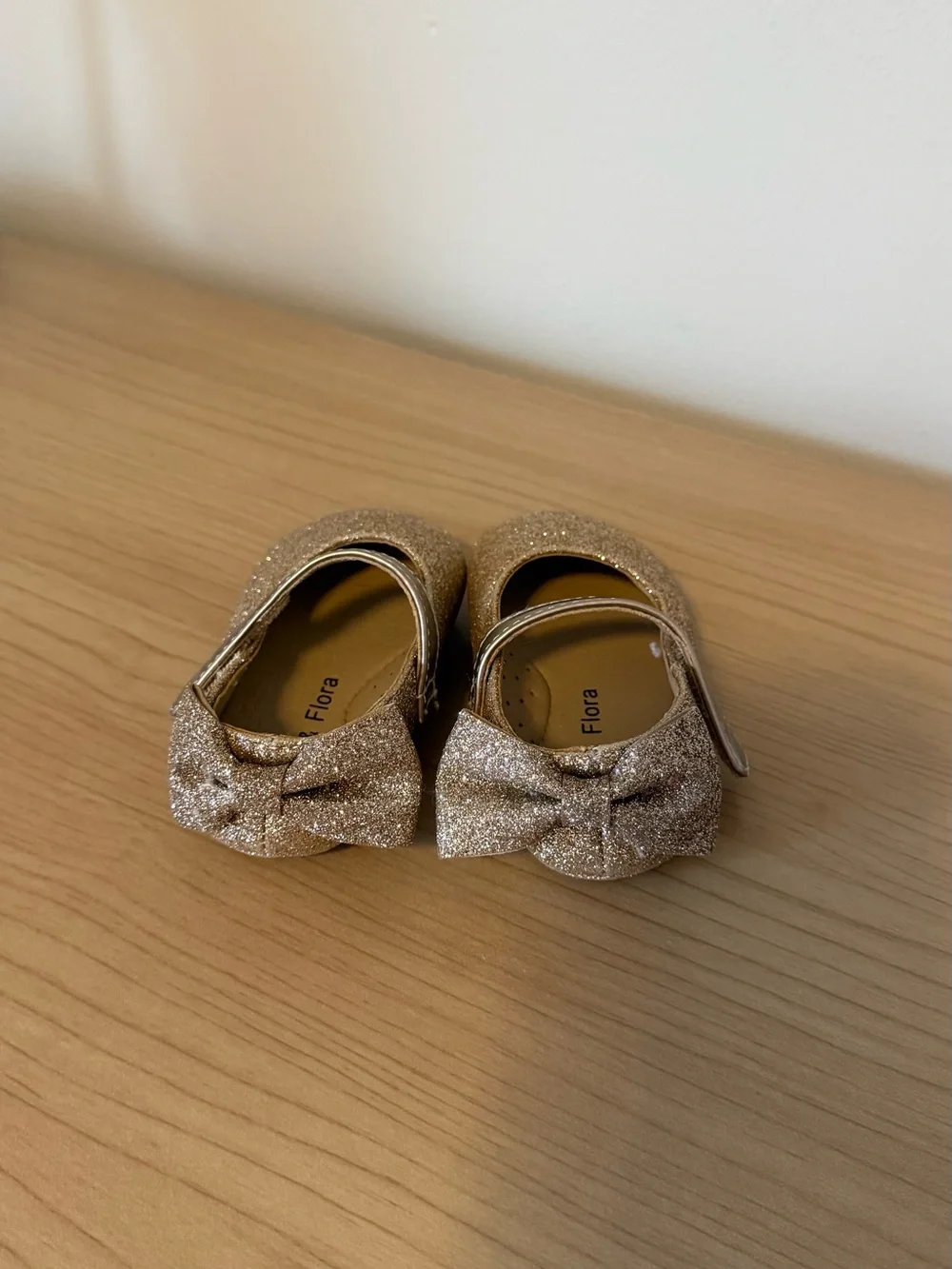 Girls' Glitter Mary Jane Dress Shoes in Gold